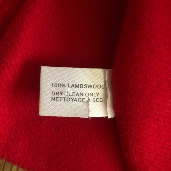 Beautiful red Moschino scarf - Picture 2 of 2